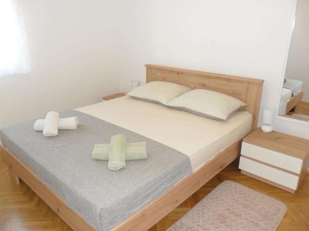 Apartman Ljubica 트로기르 외부 사진